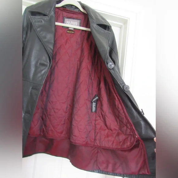 Vintage Wilson’s Leather Trench Coat - Picture 11 of 16